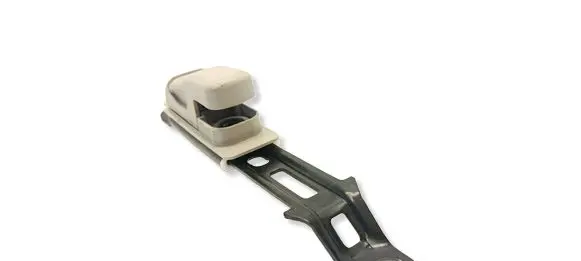 Nissan X-Trail T32 Seat belt adjustment rail 41372