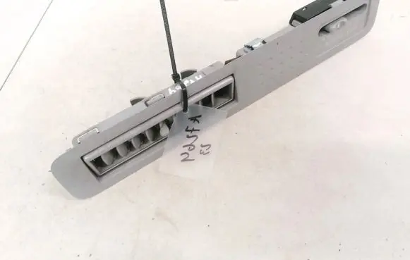 Toyota Avensis Verso Dash center air vent grill 146281