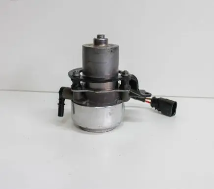 Volkswagen Jetta VII Vacuum pump 5Q0612391M