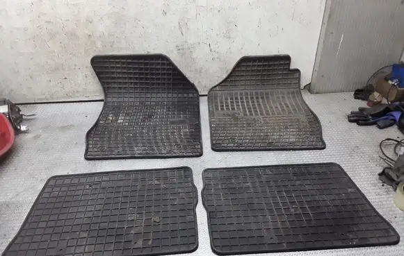 Renault Clio III Car floor mat set 
