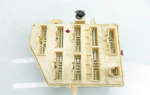 KIA Carens III Central body control module 919501D510