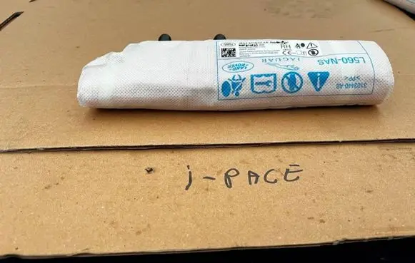 Jaguar I-Pace Seat airbag J8A2611D32AB