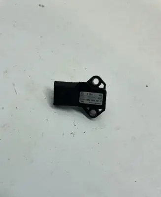 Audi A8 S8 D3 4E Air pressure sensor 038906051C 0281002401