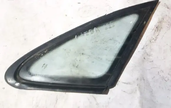 Mazda 626 Rear side window