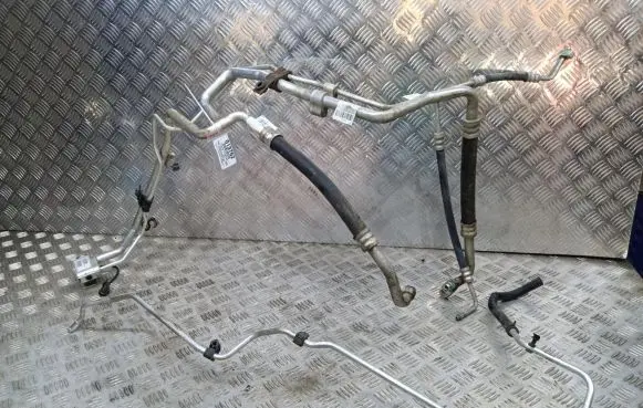 Tesla Model S Air conditioning (A/C) pipe/hose