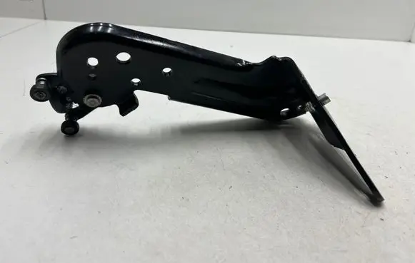 Chrysler Pacifica Sliding door lower roller guide/hinge 