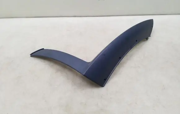 Front bumper lip