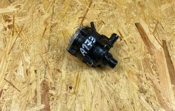 Volvo XC40 Electric auxiliary coolant/water pump 32222737