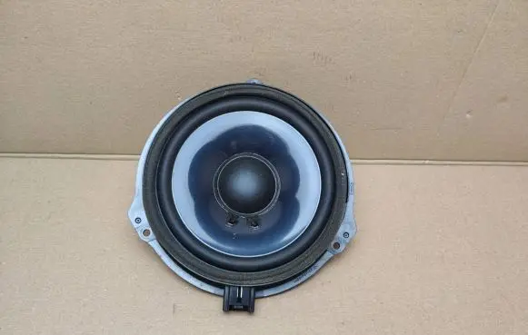 Ford Fusion II Front door speaker DS7T-18808-DA