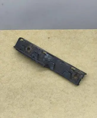 BMW 5 E60 E61 Front bumper mounting bracket 7066227