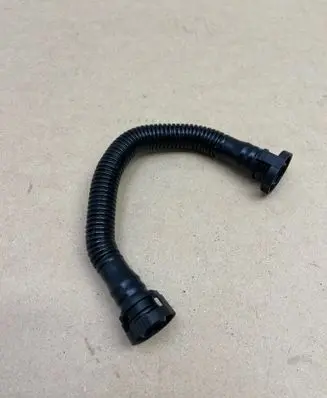 Audi A4 S4 B7 8E 8H Breather hose/pipe 06F103221E