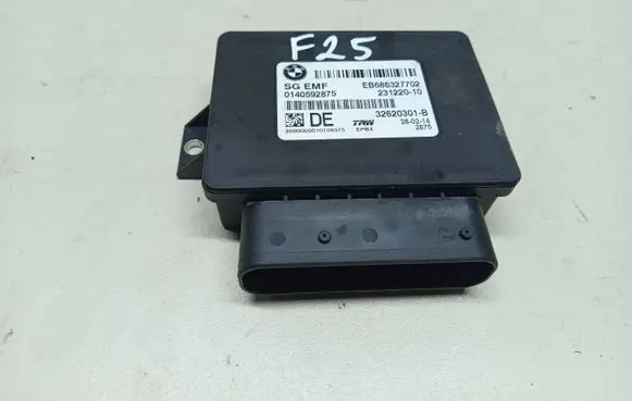BMW X3 F25 Hand brake control module 6863277
