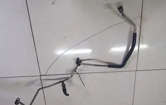 Ford Mondeo MK IV Air conditioning (A/C) pipe/hose 
