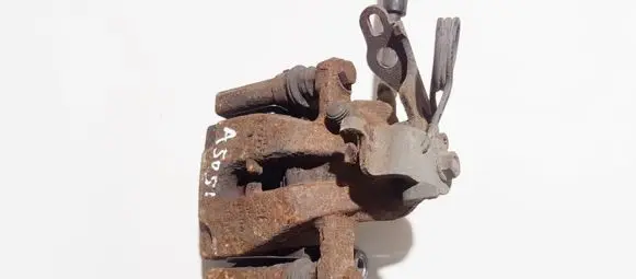 Ford Kuga I Rear brake caliper