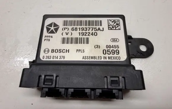 Chrysler Pacifica Parking PDC control unit/module 68193775AJ 192240 0263014379