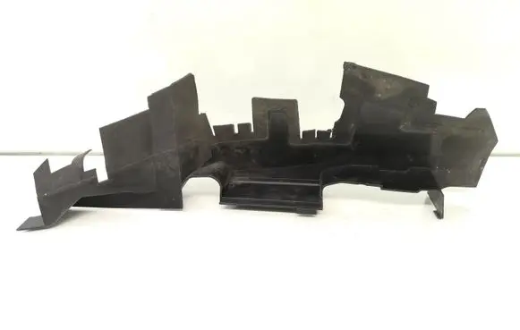Volkswagen PASSAT B5.5 Intercooler air guide/duct channel 3B0121284E