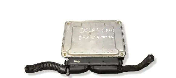 Volkswagen Golf IV Engine control unit/module 038906019CJ 0281010302 28SA4557