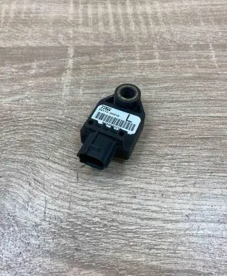 Toyota Avensis T250 Airbag deployment crash/impact sensor 8917405010
