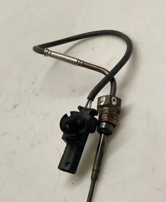 Opel Astra K Exhaust gas temperature sensor 68007600