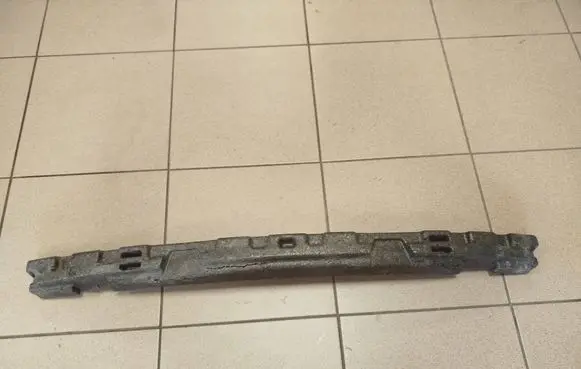 Opel Zafira C Front bumper foam support bar 13300490