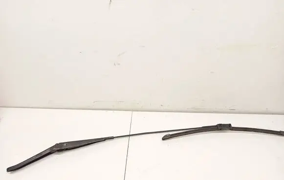 Ford Focus Front wiper blade arm 4m5117526cb