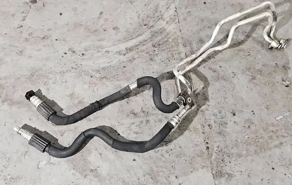 BMW X6 E71 Oil cooling pipe 7591226 7591227