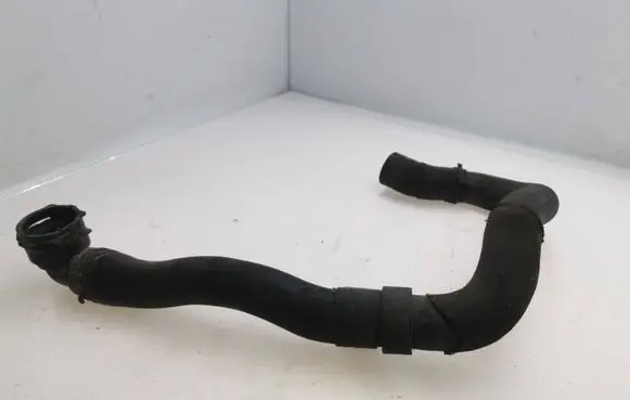 Volkswagen Tiguan Engine coolant pipe/hose 5N0122291A