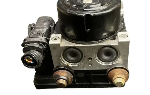 Nissan Note (E12) ABS Pump 476603VU0C 28515632003