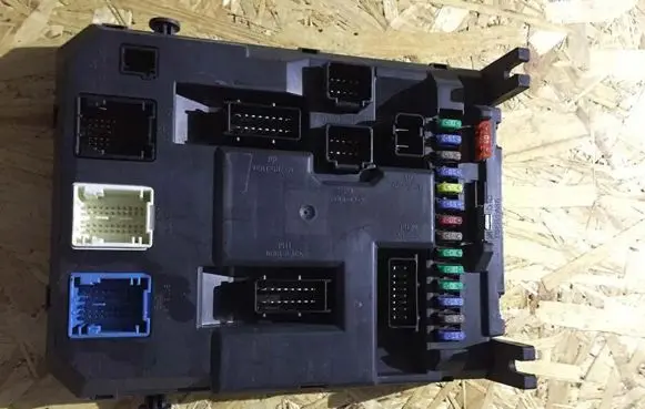 Peugeot 207 Comfort/convenience module