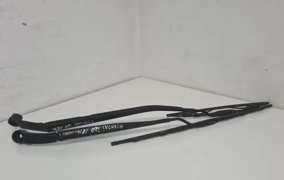 Hyundai i20 (GB IB) Front wiper blade arm W65920 AL231 W75786