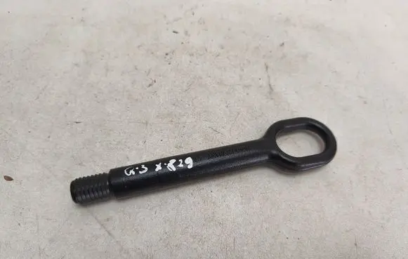 Audi Q3 8U Towing hook eye 4H0805615