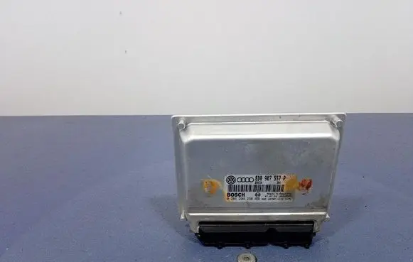 Volkswagen PASSAT B5 Engine control unit/module ECU 8D0907557P