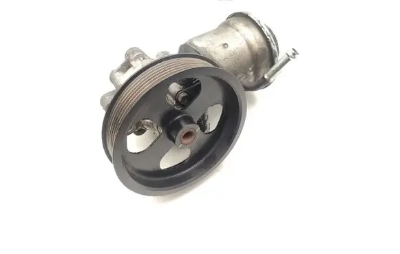 Toyota Corolla Verso AR10 Power steering pump
