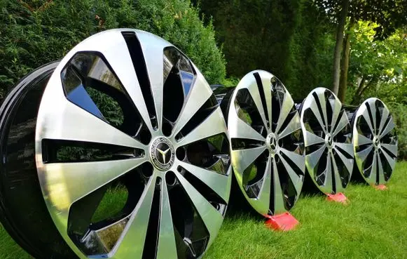 Mercedes-Benz EQC R19 alloy rim 
