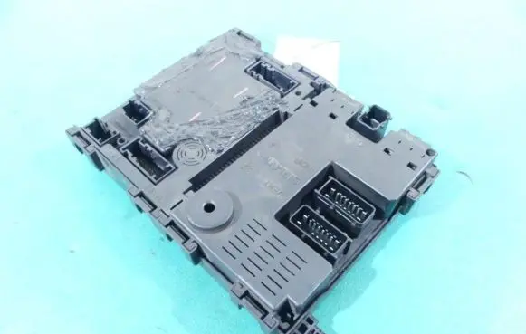 Peugeot 406 Central body control module S108551300E IMPRK1152205