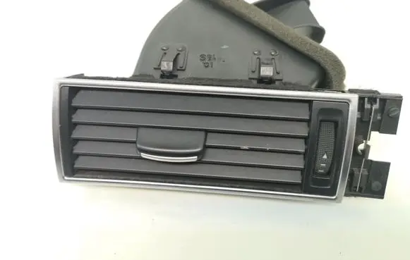 Audi A6 S6 C6 4F Dashboard side air vent grill/cover trim 4F2820901D