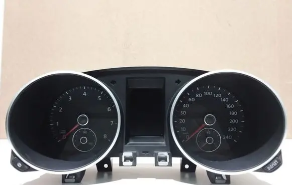 Volkswagen Golf VI Speedometer (instrument cluster) 5K0920871