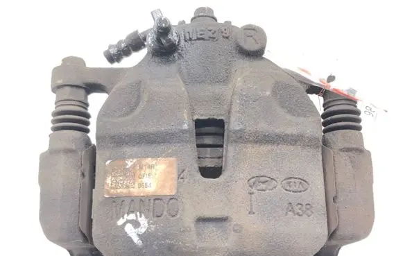 Hyundai i20 (BC3 BI3) Front brake caliper