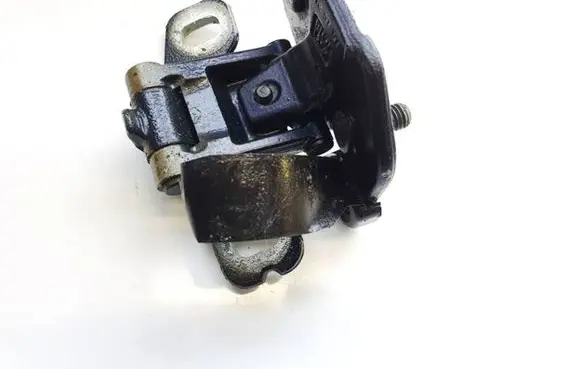 BMW 1 E81 E87 Rear door lower hinge 120707