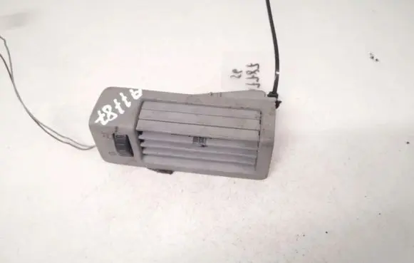 Volkswagen Touareg I Dash center air vent grill 7l6819209b