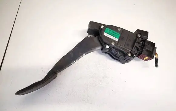 Mitsubishi Colt Accelerator throttle pedal a4543000104