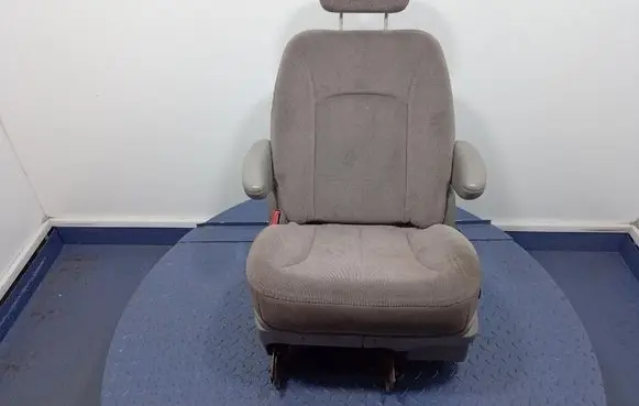 Chevrolet Caravan Second row seats 