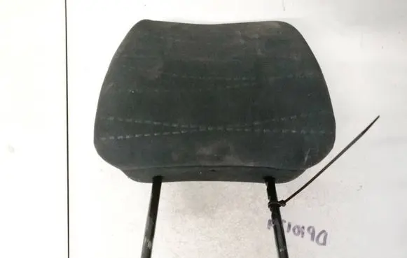 Toyota Yaris Front seat headrest 