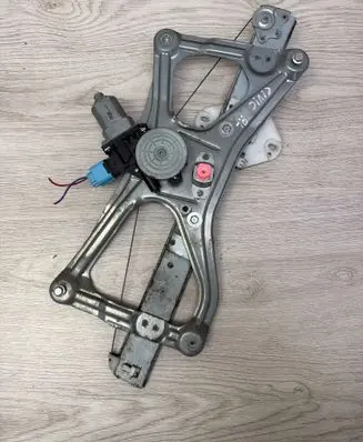 Honda Civic Front door window regulator with motor 704100