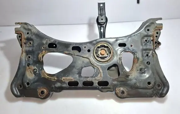 Volkswagen Golf VII Front subframe 5Q0199315 5Q0199315Q
