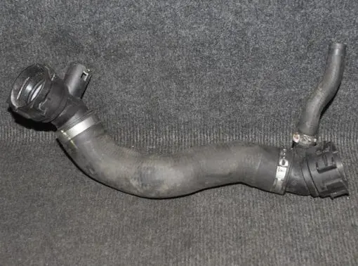 BMW X6 F16 Engine coolant pipe/hose 7576358