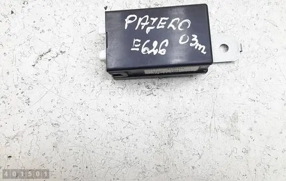 Mitsubishi Pajero Wing mirror control module MR583832