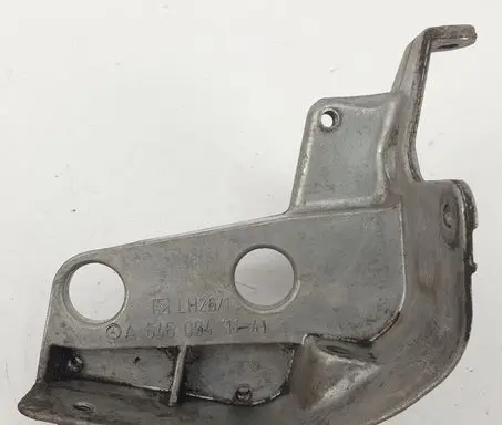 Mercedes-Benz C W203 Engine mounting bracket A6460941141