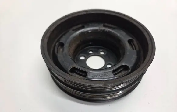 Audi A4 S4 B5 8D Crankshaft pulley 058105251E