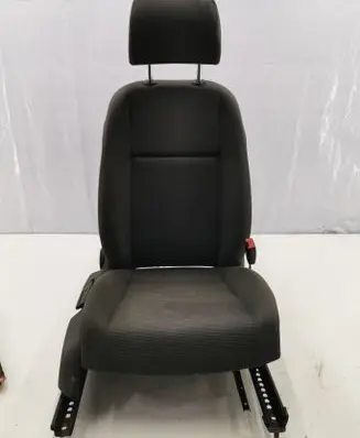 Volkswagen Golf V Front passenger seat 8309194S
